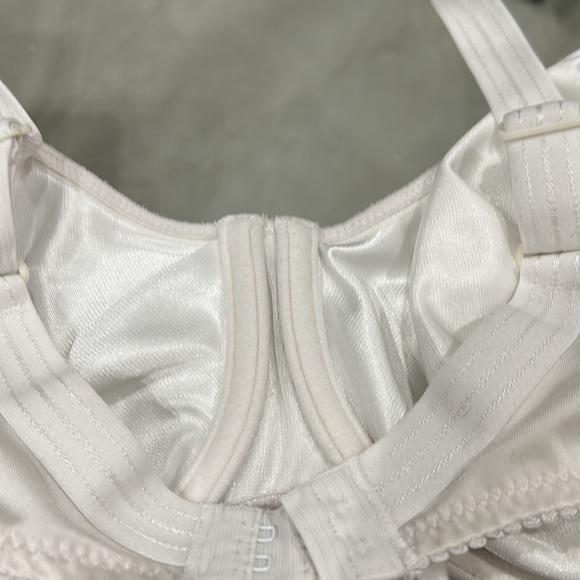 Prima Donna underwire, unlined bra - Picture 4 of 6